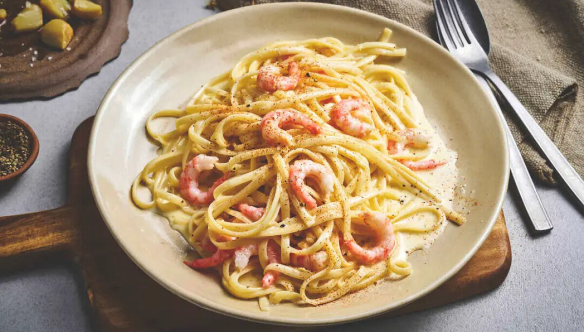 Spaghetti Med Reker Pasta med reker og bakt hvitløk – Kremet sjømatpasta på kort tid