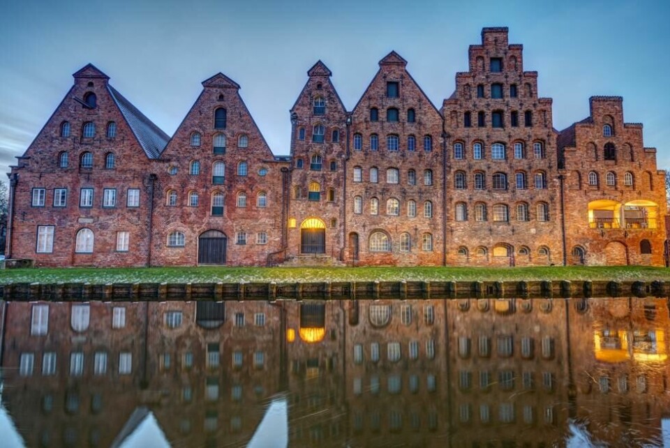 The Salzspeicher, det gamle saltlageret i Lübeck i Tyskland, ble brukt som Nosferatus residens i filmen ved samme navn tilbake på 1920-tallet. The Salzspeicher, det gamle saltlageret i Lübeck i Tyskland, ble brukt som Nosferatus residens i filmen ved samme navn tilbake på 1920-tallet. Foto: Elxeneize / Shutterstock / NTB