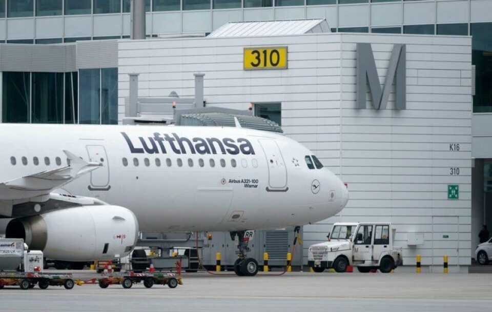 Lufthansas overskudd falt kraftig i fjor.