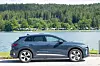 Audi Q4 e-tron quattro er mest populær som SUV, men du får den også som Sportback med fallende taklinje, litt mindre plass og litt lengre rekkevidde også.