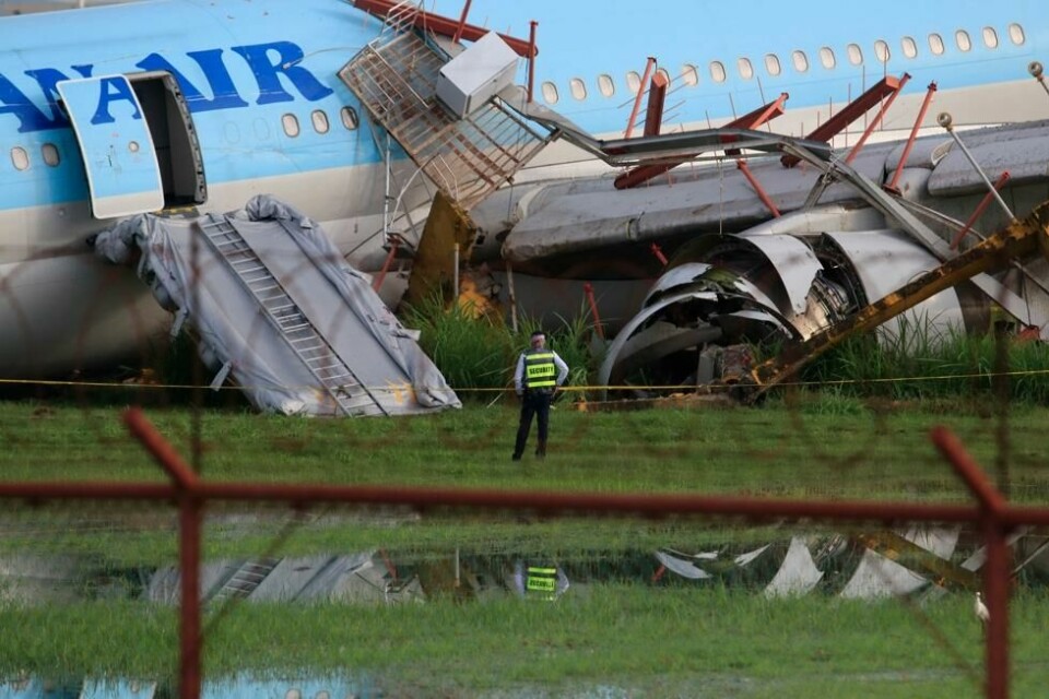 Flyet fikk store materielle skader, men samtlige 173 personer om bord kom fra hendelsen uten fysiske skader. Flyet fikk store materielle skader, men samtlige 173 personer om bord kom fra hendelsen uten fysiske skader. Foto: Alan Tangcawan / AFP