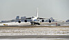 Russiskregistrert Antonov AN-124 slepes over snødekt rullebane ved Pearson lufthavn.