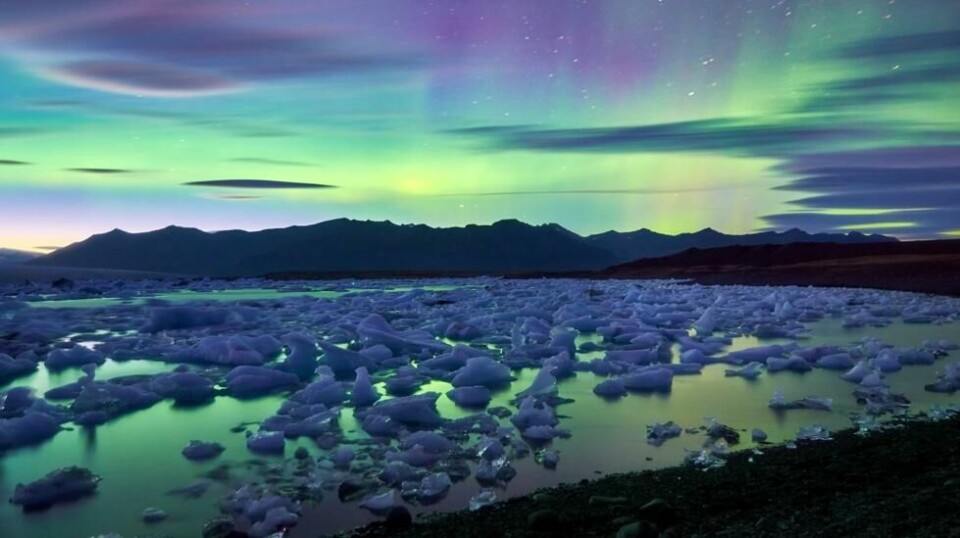 Nordlys kan jevnlig ses over Island fra september til april. Foto: Moyan Brenn/Flickr