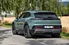 Hekken på den nye Porsche Cayenne Electric minner om forgjengeren, men eksosrørene mangler under den store diffusoren.