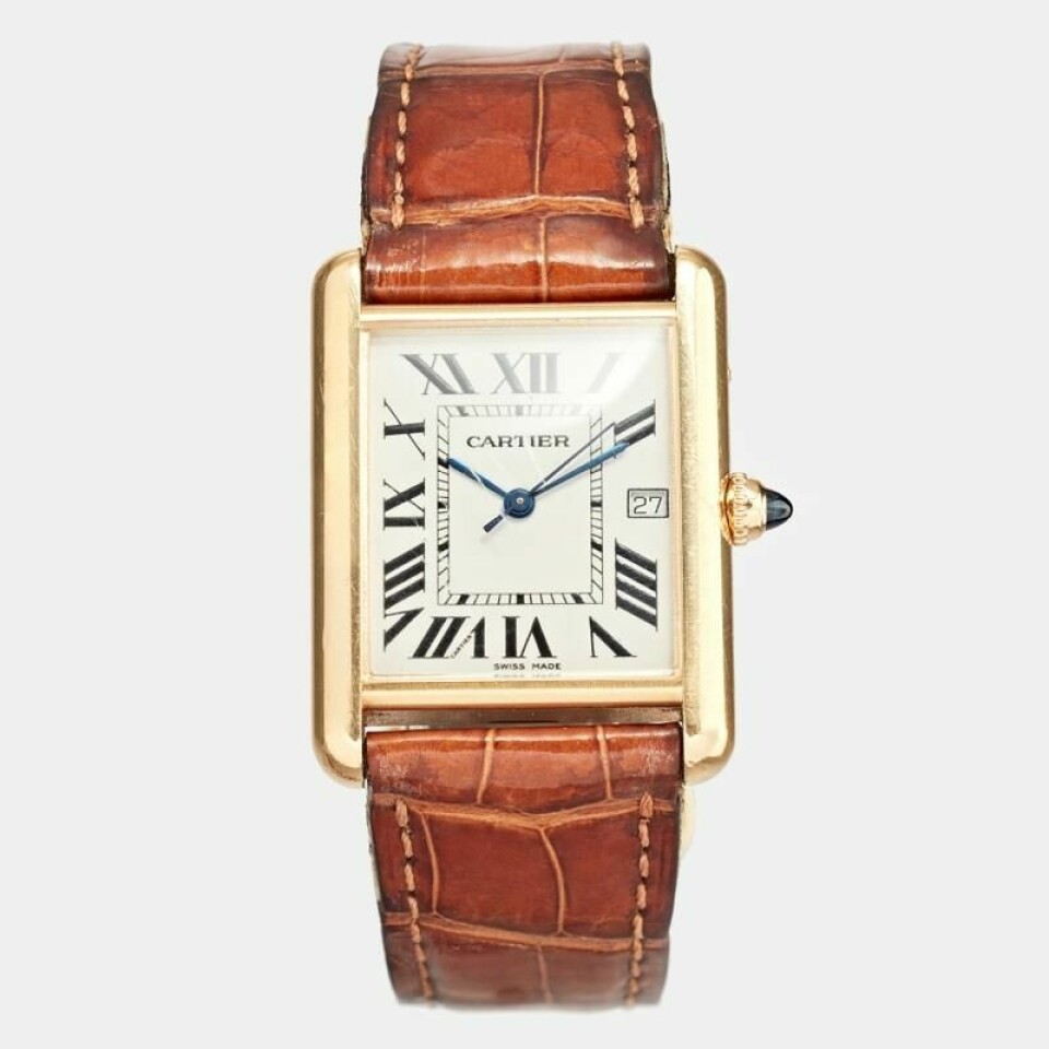 En Cartier «Tank Louis» herreklokke med en verdivurdering på mellom 50.000 og 60.000 kroner ble også stjålet. En Cartier «Tank Louis» herreklokke med en verdivurdering på mellom 50.000 og 60.000 kroner ble også stjålet. Foto: Blomqvist / Handout / NTB