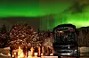 Northern Lights Safari startet med to minibusser, men måtte raskt oppgradere til store busser for å mette etterspørselen.