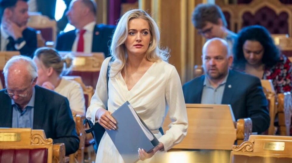Justisminister Emilie Mehl (Sp) tvinges av Stortinget til å evaluere voldserstatningsloven som trådte i kraft på starten av fjoråret. Foto: Heiko Junge / NTB