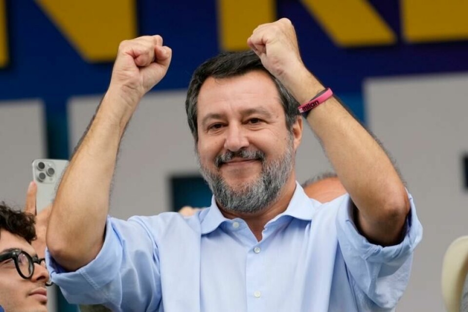Italias visestatsminister Matteo Salvini ble frifunnet for anklagen i forbindelse med at han i 2019 hindret en spansk redningsbåt å sette 147 migranter i land i Italia.