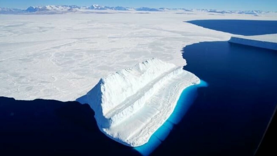 Et isfjell i McMurdo-sundet i Antarktis. Foto: AFP/ Nasa/ Chris Larsen Et isfjell i McMurdo-sundet i Antarktis. Foto: AFP/ Nasa/ Chris Larsen