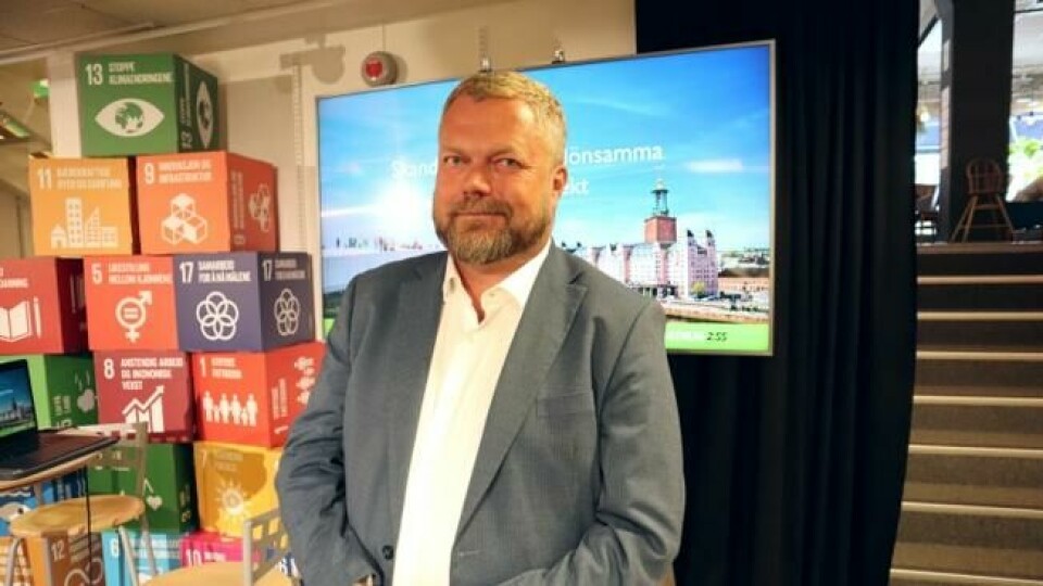 Jonas Karlsson er daglig leder i selskapet Oslo-Sthlm 2.55 som jobber for å realisere en raskere jernbaneforbindelse mellom Oslo og Stockholm. Jonas Karlsson er daglig leder i selskapet Oslo-Sthlm 2.55 som jobber for å realisere en raskere jernbaneforbindelse mellom Oslo og Stockholm. Foto: Elisabeth Bergskaug/ABC Nyheter