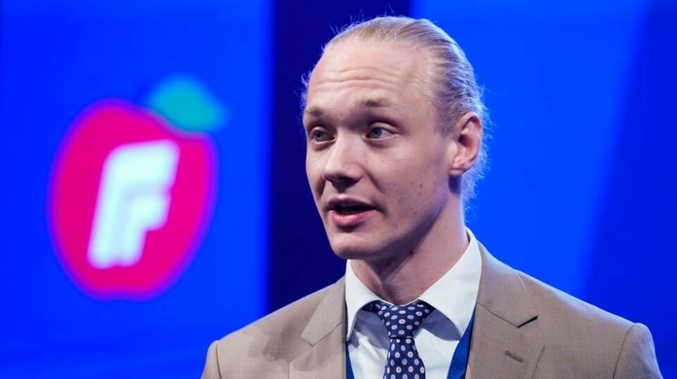 Simen Velle sier han skal tilbakebetale det han har fått i godtgjørelse fra Asker kommune så langt i år. Foto: Terje Pedersen / NTB