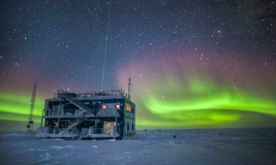Forskningsanlegg i Antarktis som gjør målinger i atmosfæren. Foto: AP / NTB scanpix Forskningsanlegg i Antarktis som gjør målinger i atmosfæren. Foto: AP / NTB scanpix Foto: NTB scanpix