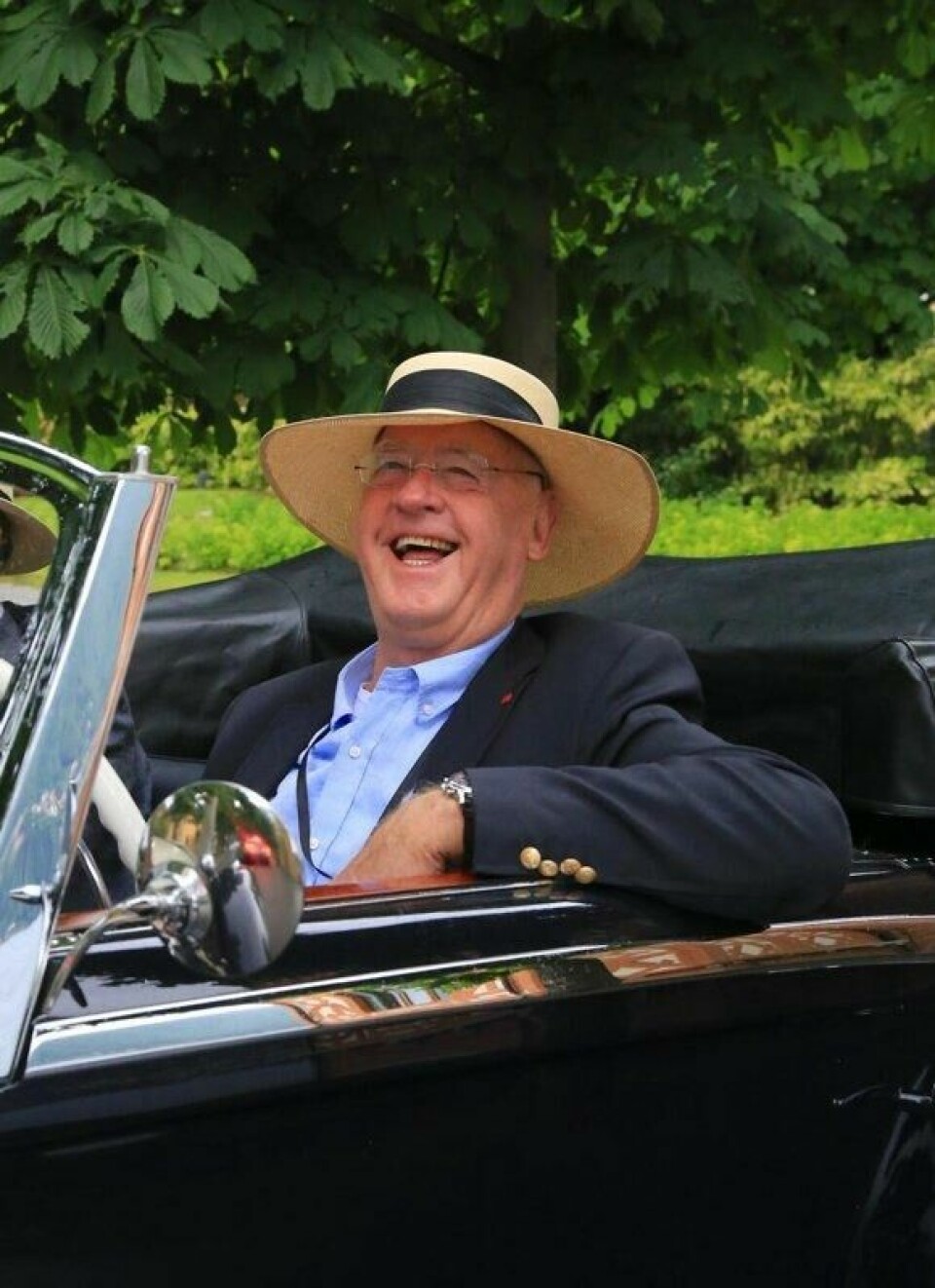 Hans Hulsbergen elsker å bruke sine klassikere, både på turer og i løp, som Mille Miglia. Hans Hulsbergen elsker å bruke sine klassikere, både på turer og i løp, som Mille Miglia. Foto: Ivar Engerud / Finansavisen