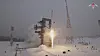 Angara-1.2-rakett skytes opp fra en snødekt utskytningsrampe i Plesetsk.