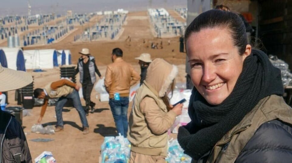 Benedicte Næss Hafskjold i Kirkens Nødhjelp hjalp Mosul-innbyggere i leire nord for byen.