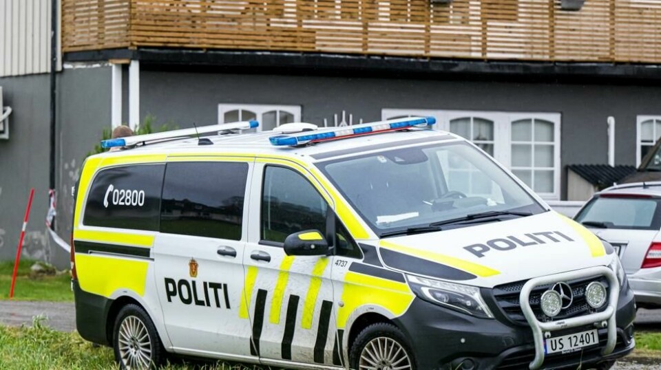 En mann er siktet for grov kroppsskade med døden til følge, etter at en kvinne ble funnet død og et barn hardt skadet i Vestnes tirsdag. Foto: Marius Simensen / NTB