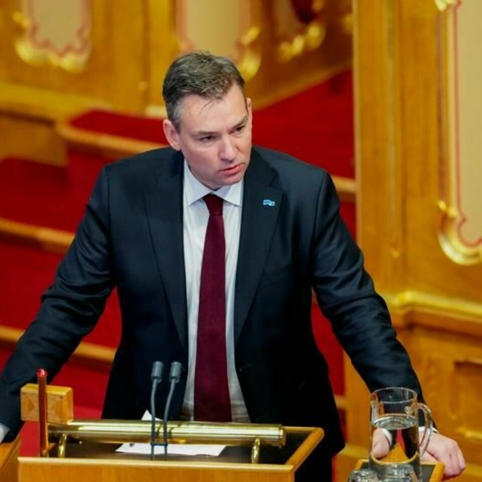 – For første gang siden 2017 øker andelen unge som faller ut av arbeid og utdanning. Det er veldig alvorlig, sier Henrik Asheim (H).