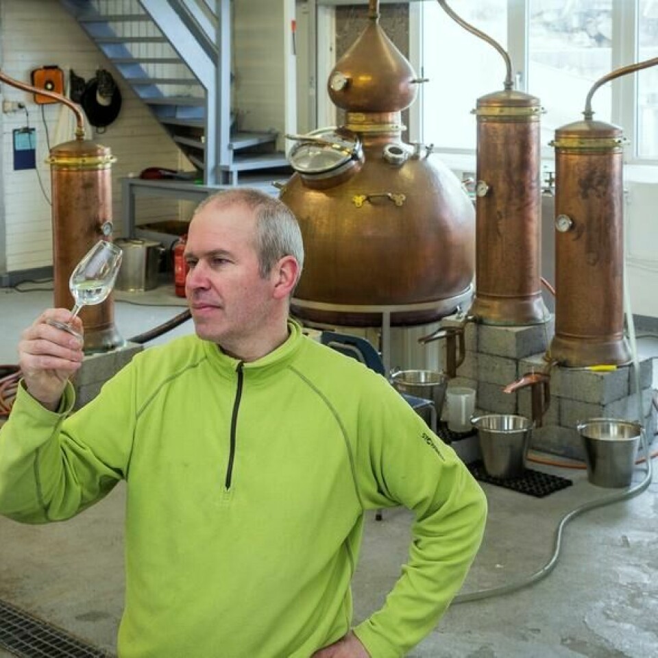 Allerede nå tyder mye på at Roar Larsen og resten av gjengen bak Myken Destilleri har noe stort på gang. Foto: Bjørn Moholdt Allerede nå tyder mye på at Roar Larsen og resten av gjengen bak Myken Destilleri har noe stort på gang. Foto: Bjørn Moholdt