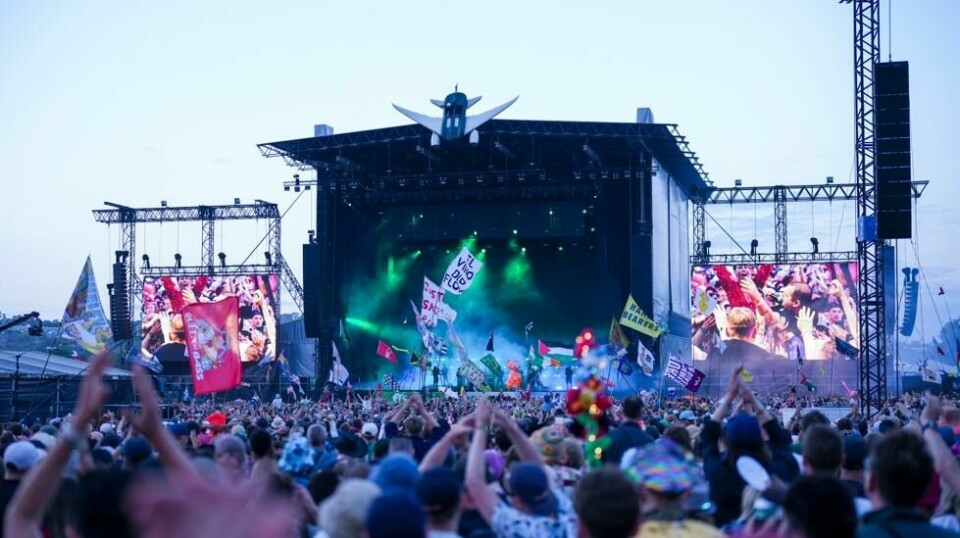 Publikum på sist helgs Glastonbury-festival i Storbritannia. Foto: Scott A Garfitt/Invision/AP/NTB
