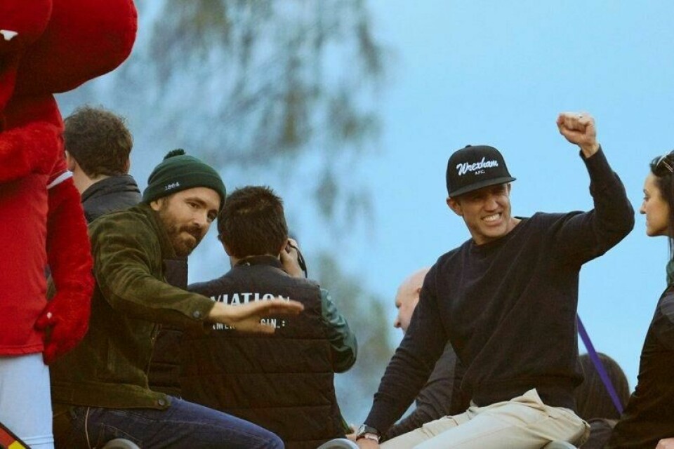 Ryan Reynolds og Rob McElhenney har løftet Wrexham.
