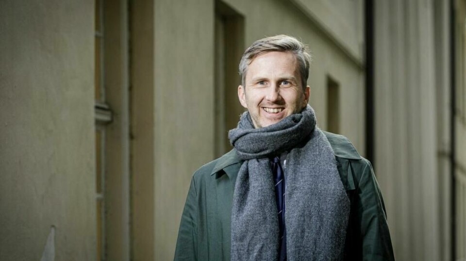 Inflasjonen faller så fort at Norges Bank kan slutte å ta hensyn til kronekursen med sin rentesetting, tror kredittstrateg Ole André Kjennerud i DNB Markets.