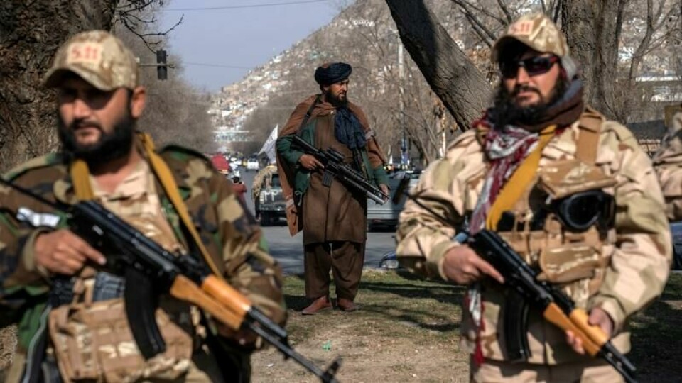 Taliban styrer nå Afghanistan med jernhånd og er ikke anerkjent av Norge som landets rettmessige ledelse.