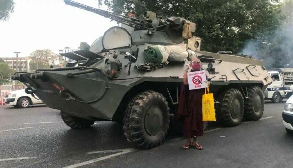 I 2021 ble mange munker arrestert og torturert for sin deltakelse i protestene mot statskuppet. I 2021 ble mange munker arrestert og torturert for sin deltakelse i protestene mot statskuppet. Foto: Reuters / Stringer / NTB