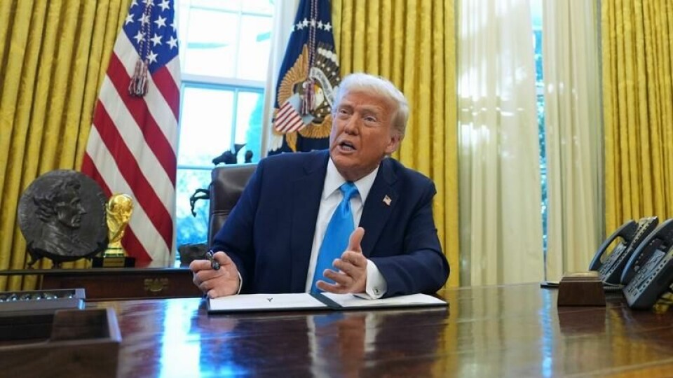 Donald Trump får kritikk av Iran for nye sanksjoner mot landet.