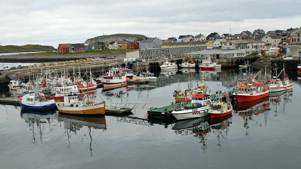 TAPPES VARDØ? Forsvinner kvotene til noen av fiskebåtene som i dag ligger i Vardø havn ut av kommunen og ut av Finnmark fylke? Da går mange arbeidsplasser tapt på land også, påpeker ordfører Robert Jensen.
