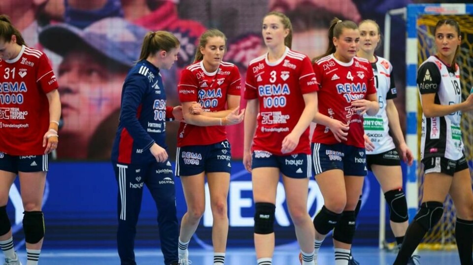 Byåsens håndballkvinner får ikke spilt kamp søndag. Foto: Christoffer Andersen / NTB