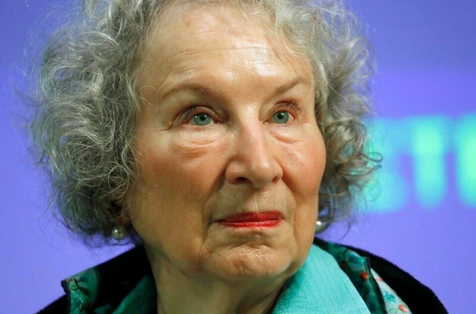 Den kanadiske forfatteren Margaret Atwood retter sterk kritikk mot president Donald Trump. Den kanadiske forfatteren Margaret Atwood retter sterk kritikk mot president Donald Trump. Foto: Alastair Grant / AP / NTB