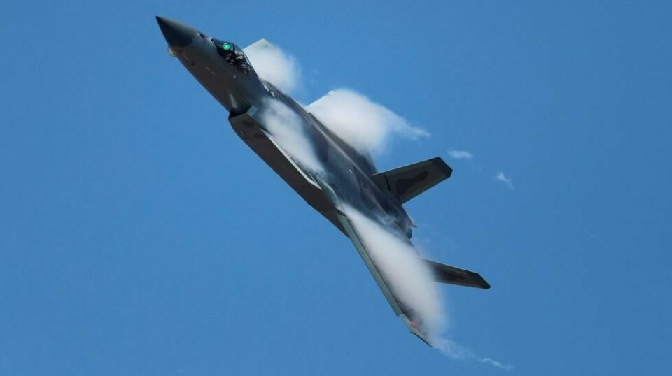 Et J-20 stealth jagerfly. Kina vil jevne ut konkurransevilkårene med sine forbedrede versjoner av J-20, også kalt «mektige drage».