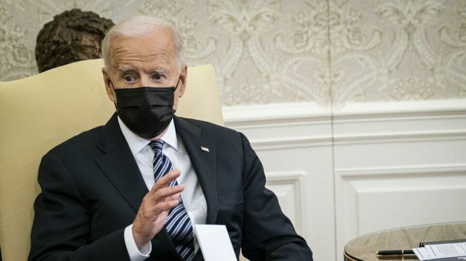 President Joe Biden ble bokstavelig talt tatt på senga av nyheten om Johnson & Johnson-komplikasjonene.
