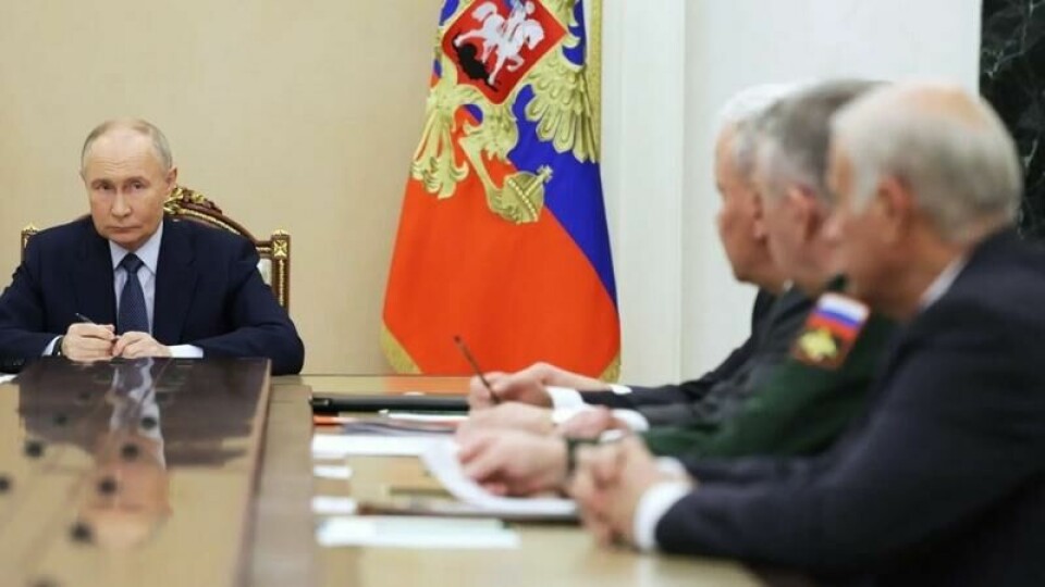 Russlands president Vladimir Putin holdt fredag et møte med ledere i forsvarsdepartementet der han blant annet annonserte at landet hadde gjennomført en vellykket test av det nye hypersoniske ballistiske våpenet Russlands president Vladimir Putin holdt fredag et møte med ledere i forsvarsdepartementet der han blant annet annonserte at landet hadde gjennomført en vellykket test av det nye hypersoniske ballistiske våpenet Foto: Gavril Grigorov / Sputnik / EPA / NTB