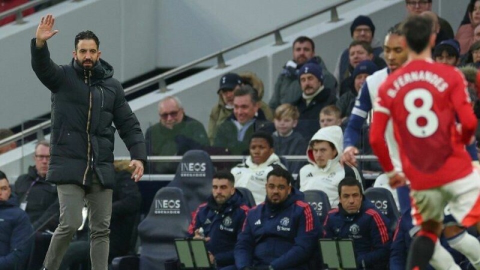 Det var få erfarne spillere tilgjengelig på benken for Manchester United-trener Ruben Amorim.