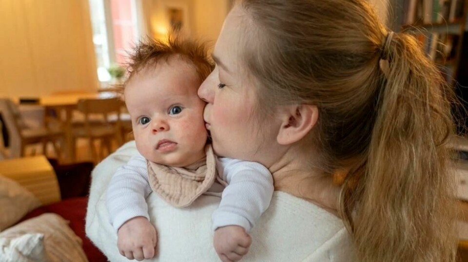 Aldersgruppen som skårer lavest på lykke, er i fasen hvor mange har små barn. (Illustrasjonsfoto)