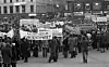 1974: Den internasjonale kvinnedagen markeres med et demonstrasjonstog på Youngstorget. Foto: Paul Owesen / NTB scanpix