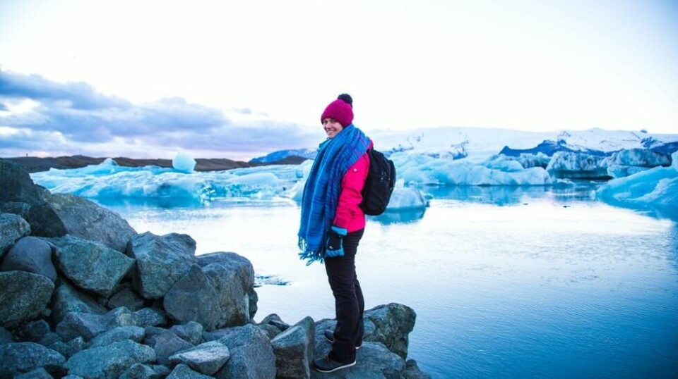 REISTE ALENE. Stephanie Allison (31) reiste to måneder alene på bryllupsreise. Mannen Doug fikk kun tre uker ferie og ba kona reise videre på egenhånd for å oppleve Europa. Foto: Privat