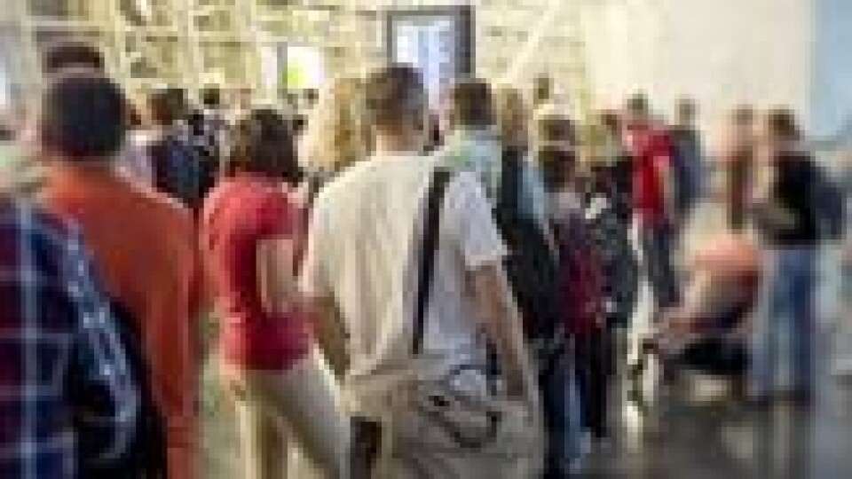 Køkaos på flyplassen kan sette en demper på feriestemningen i sommer. Illustrasjonsfoto. Køkaos på flyplassen kan sette en demper på feriestemningen i sommer. Illustrasjonsfoto. Foto: Paparacy / Shutterstock / NTB