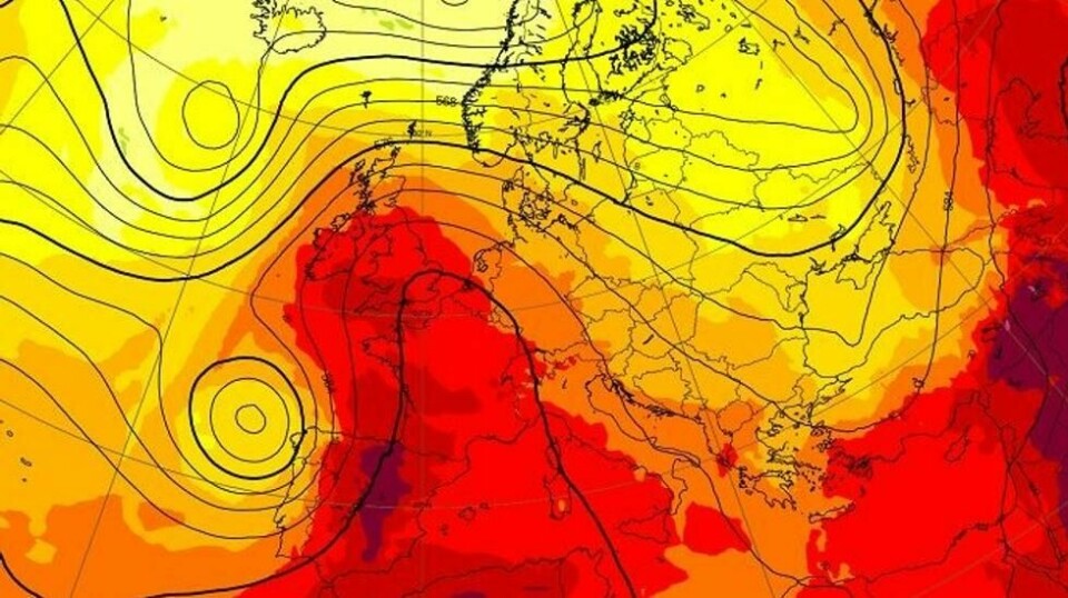 Slik så værkarter over Europa ut i juli i fjor. Nå advarer klimaforsker om at vi trolig vil se lignende temperaturer i år.