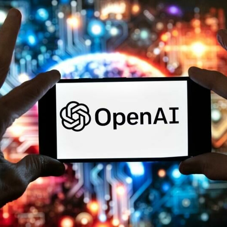 OpenAI-logoen på en mobiltelefon.