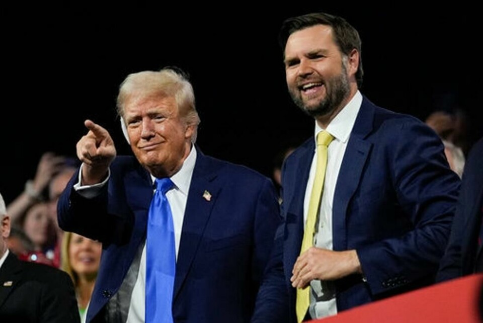 Visepresidentkandidat J.D. Vance overgår tidvis sin sjef Donald Trump i skepsisen til fortsatt amerikansk bistand til Ukraina. Han har tidligere sagt at han egentlig ikke bryr seg om hvilken vei det går i krigen. Visepresidentkandidat J.D. Vance overgår tidvis sin sjef Donald Trump i skepsisen til fortsatt amerikansk bistand til Ukraina. Han har tidligere sagt at han egentlig ikke bryr seg om hvilken vei det går i krigen. Foto: Carolyn Kaster / AP / NTB