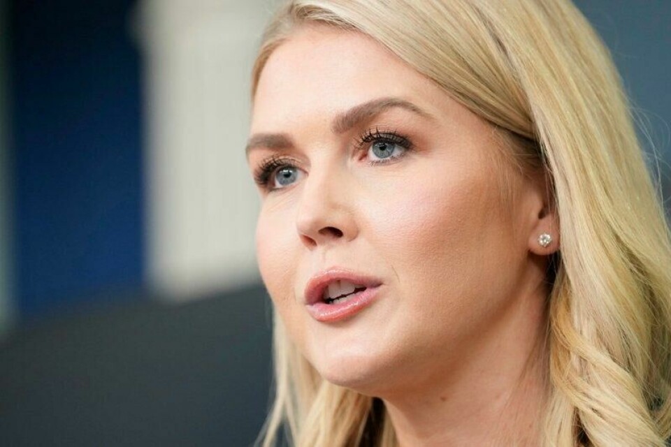 Det hvite hus' pressetalskvinne Karoline Leavitt sier Israel orienterte USA før Gaza-angrepet startet.