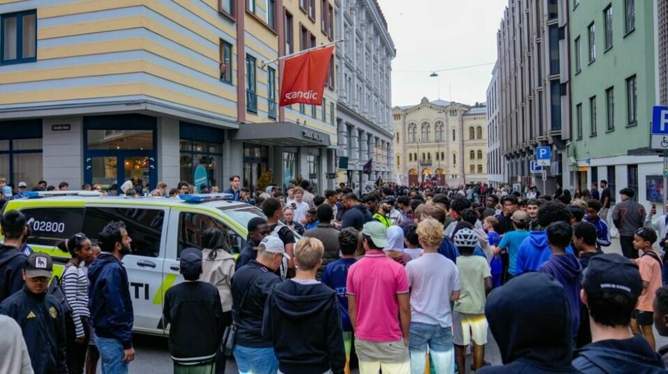 Darren Jason Watkins Jr., av mange bedre kjent som youtuberen IShowSpeed, samlet mange tilskuere da han strømmet live fra Oslo sentrum onsdag kveld. Foto: Fredrik Varfjell / NTB