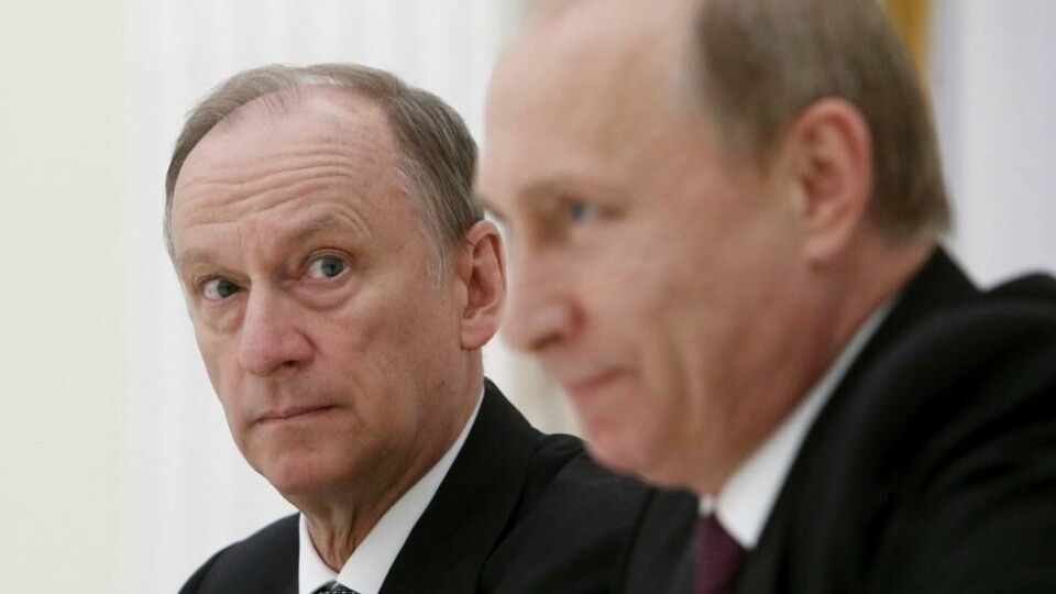 Nikolai Patrutsjev (t.v) med Russlands president Vladimir Putin. Nikolai Patrutsjev (t.v) med Russlands president Vladimir Putin. Foto: Sergei Karpukhin / Reuters / NTB