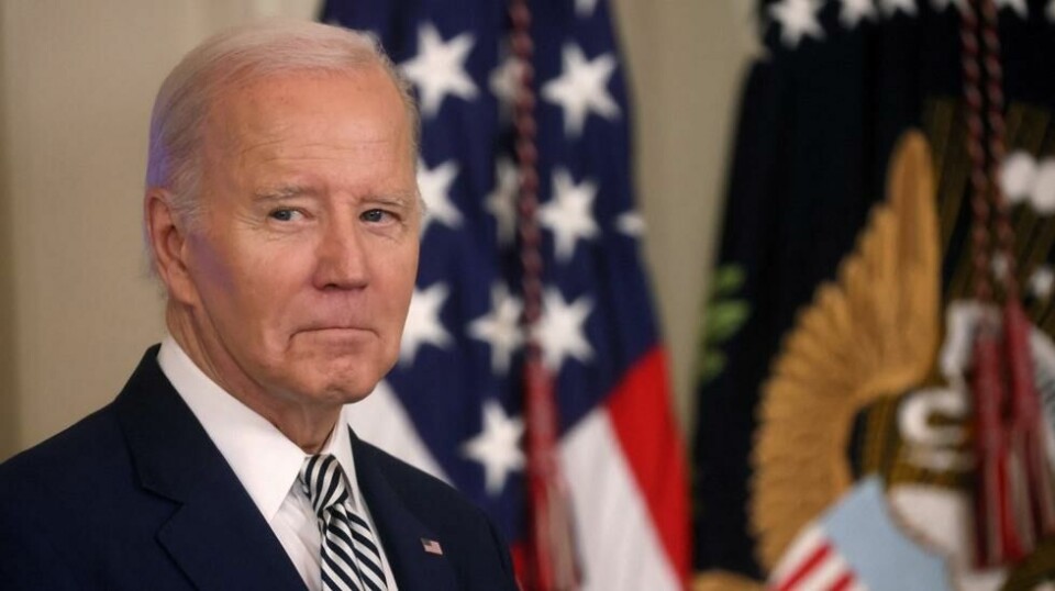 President Joe Biden signerer en presidentordre om kunstig intelligens i Det hvite hus i Washington, USA, 30. oktober 2023.