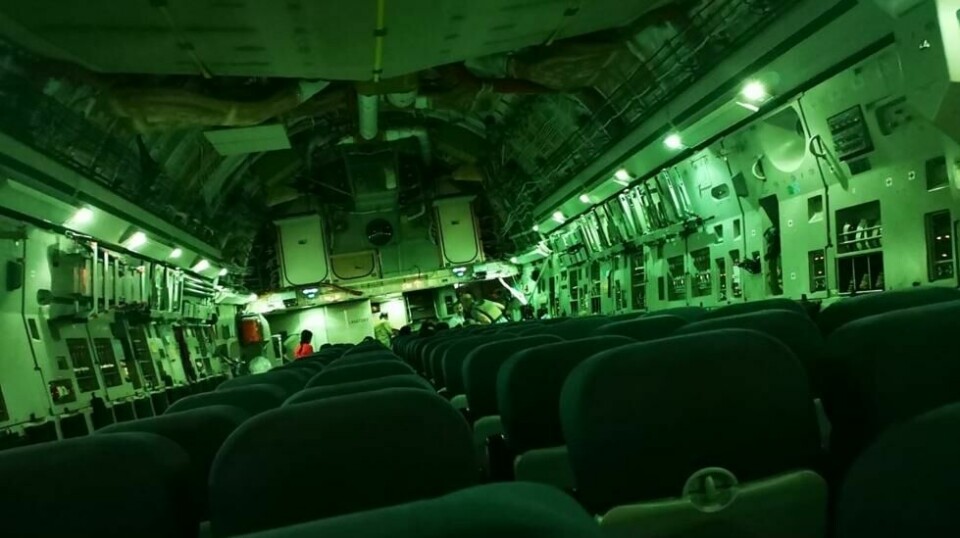 Bildet Kaisa Markhus tok fra det norske evakueringsflyet i Kabul viser at det var mange ledige plasser da flyet forlot kaotiske Afghanistan.