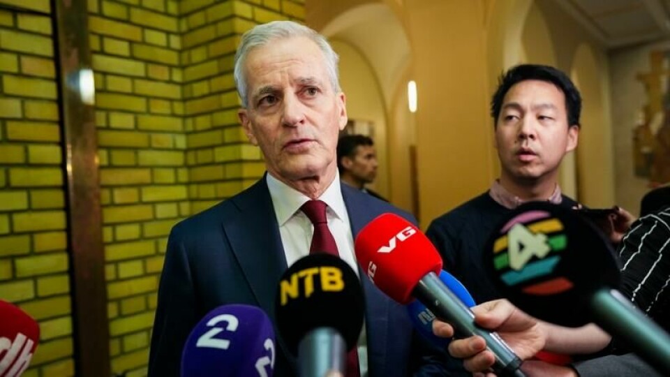 Jonas Gahr Støre på vei ut etter gruppemøte i Arbeiderpartiet på Stortinget onsdag ettermiddag.