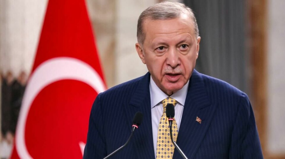Tyrkias president Recep Tayyip Erdogan utelukker gjenforening på Kypros, 50 år etter at tyrkiske styrker invaderte den nordlige delen av øya. Foto: AP / NTB