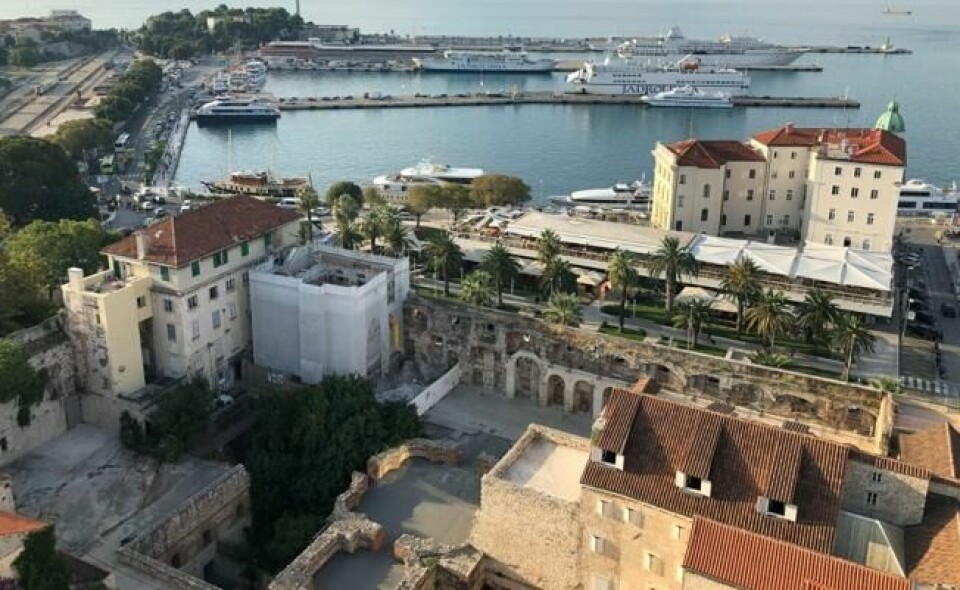 Split ble grunnlagt på 200-tallet e.Kr. Byens sentrum består av og er bygget rundt den romerske keiseren Diokletians palass. Foto: Roger Grosvold Split ble grunnlagt på 200-tallet e.Kr. Byens sentrum består av og er bygget rundt den romerske keiseren Diokletians palass. Foto: Roger Grosvold